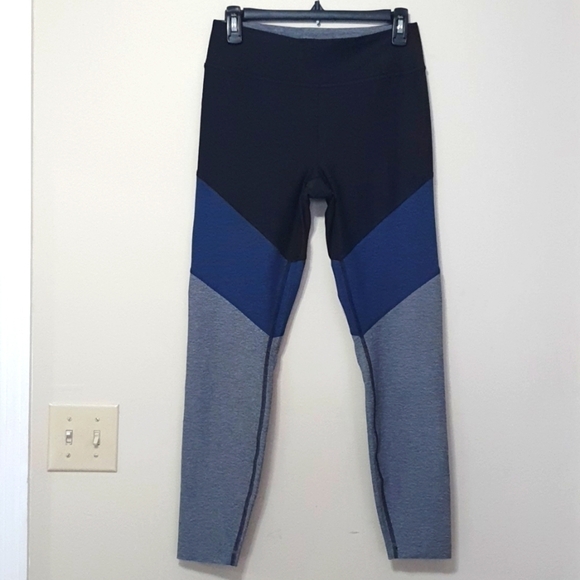 NWT Outdoor Voices Spring 7/8 Leggings - Picture 3 of 7